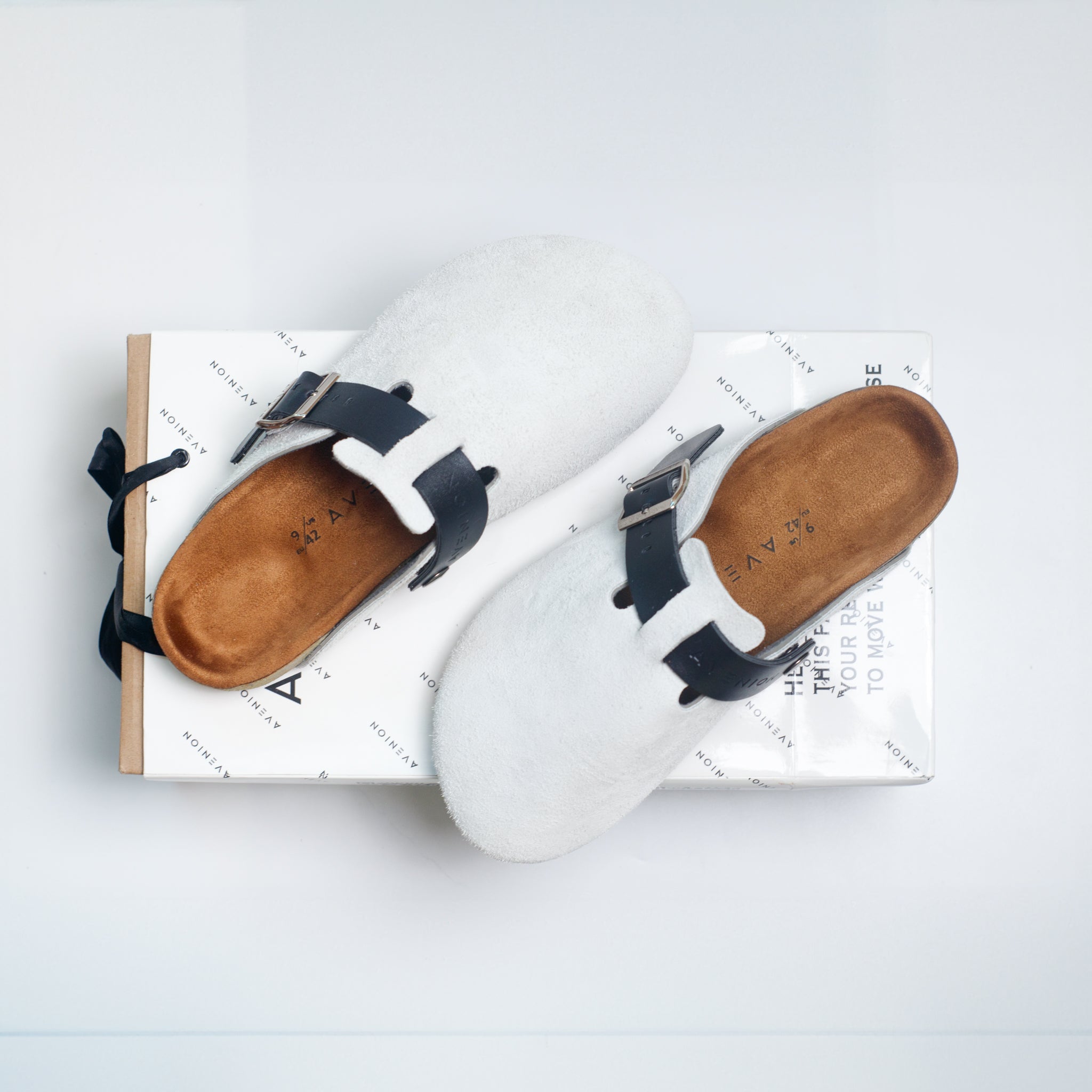 Avenion Boston Clog White