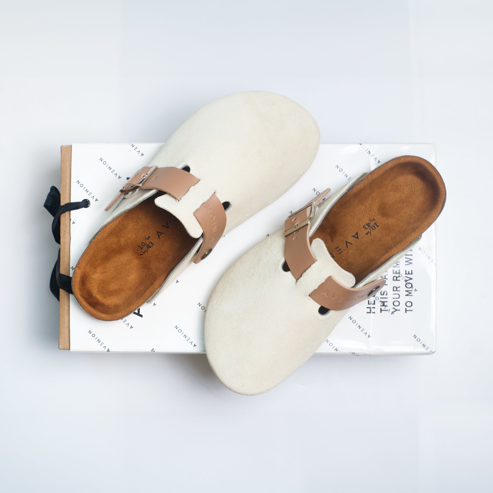 Avenion Boston Clog Beige